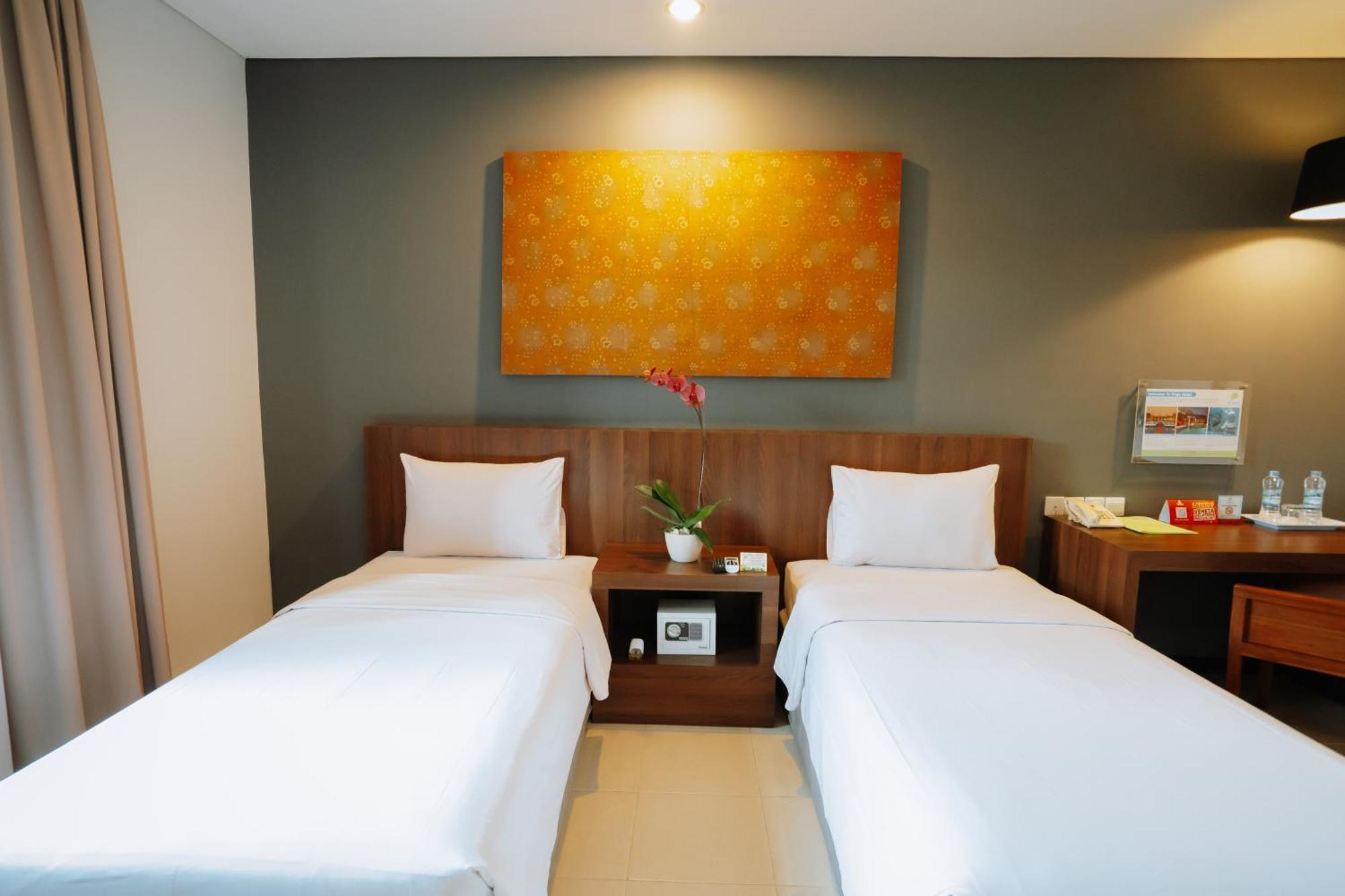 Praja Hotel Denpasar Exterior foto