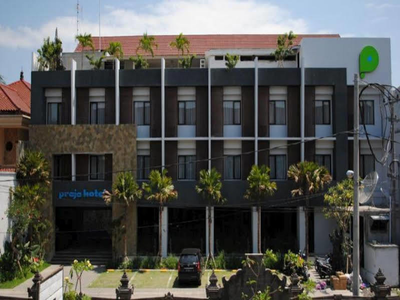 Praja Hotel Denpasar Exterior foto
